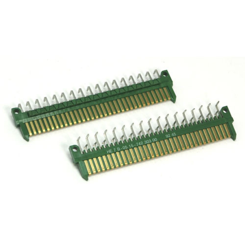 CONNECTEUR HE7 MALE>CI COUDE 2-54 34PTS