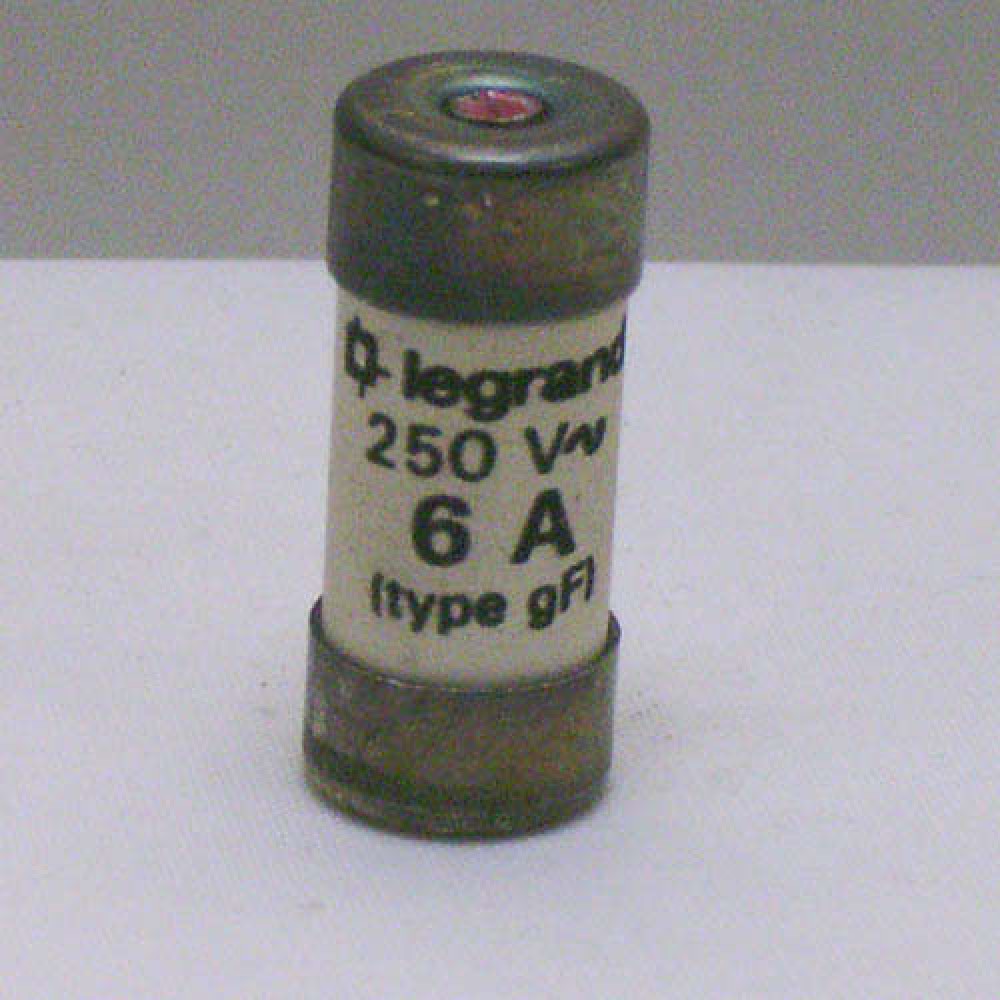 FUSIBLE 6AMP 10X25,8MM -LOT 10 PIECES