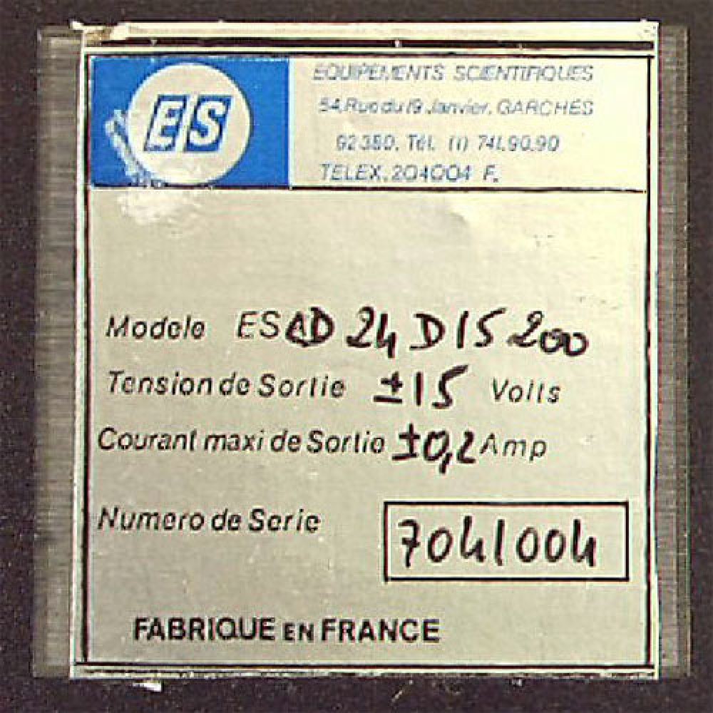 CONVERTISSEUR  24VDC >>> +/- 15VDC/200MA