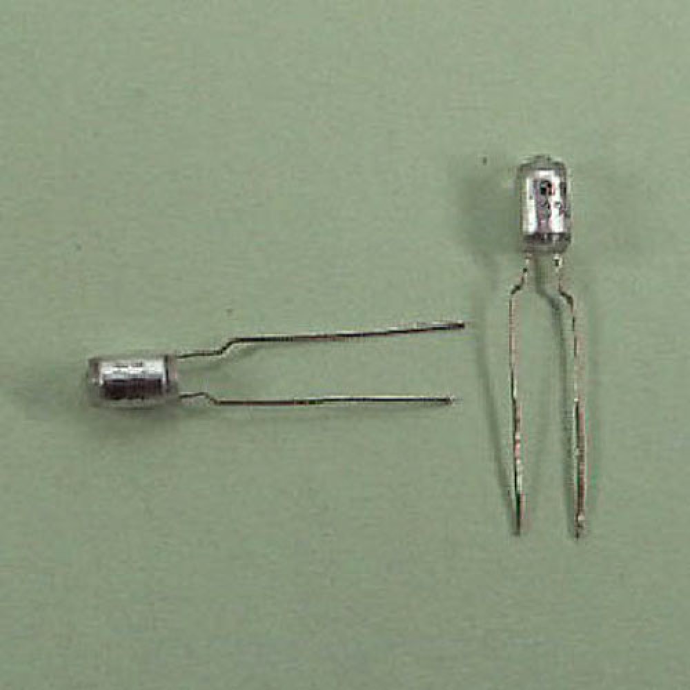 CONDENSATEUR STYROFLEX  390PF 5%  63VCC