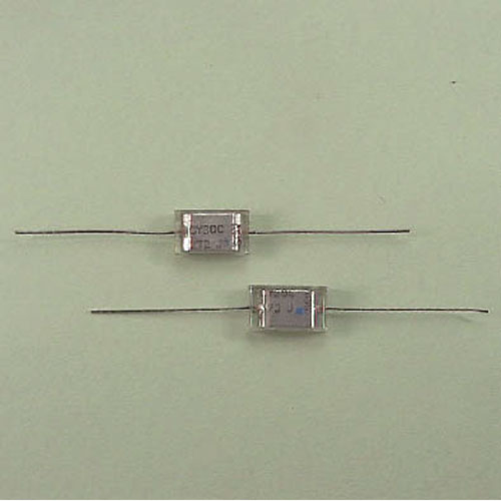 CONDENSATEUR STYROFLEX  2,4NF  5% 300VCC
