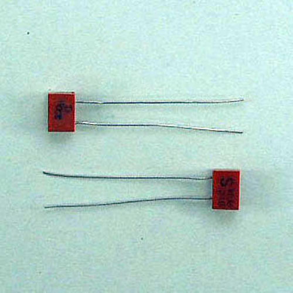 CONDENSATEUR MICA  ARGENTE 300PF 63VCC