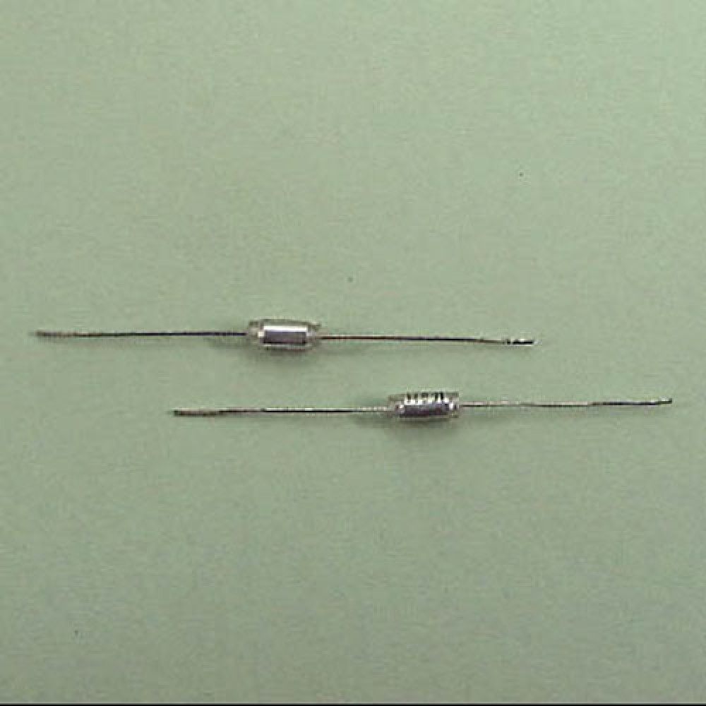 CONDENSATEUR STYROFLEX 680PF 2,5% 63VDC