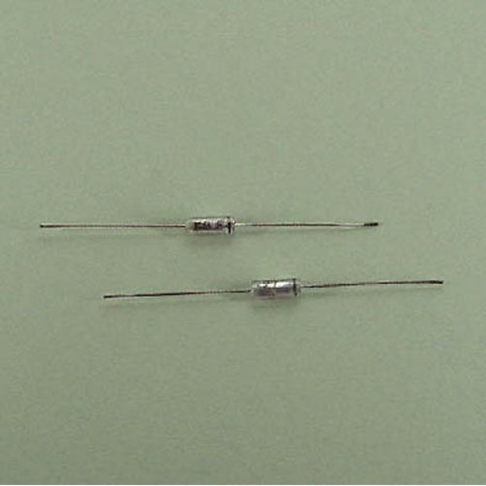 CONDENSATEUR POLYPRO 27PF +/-1PF  630VCC