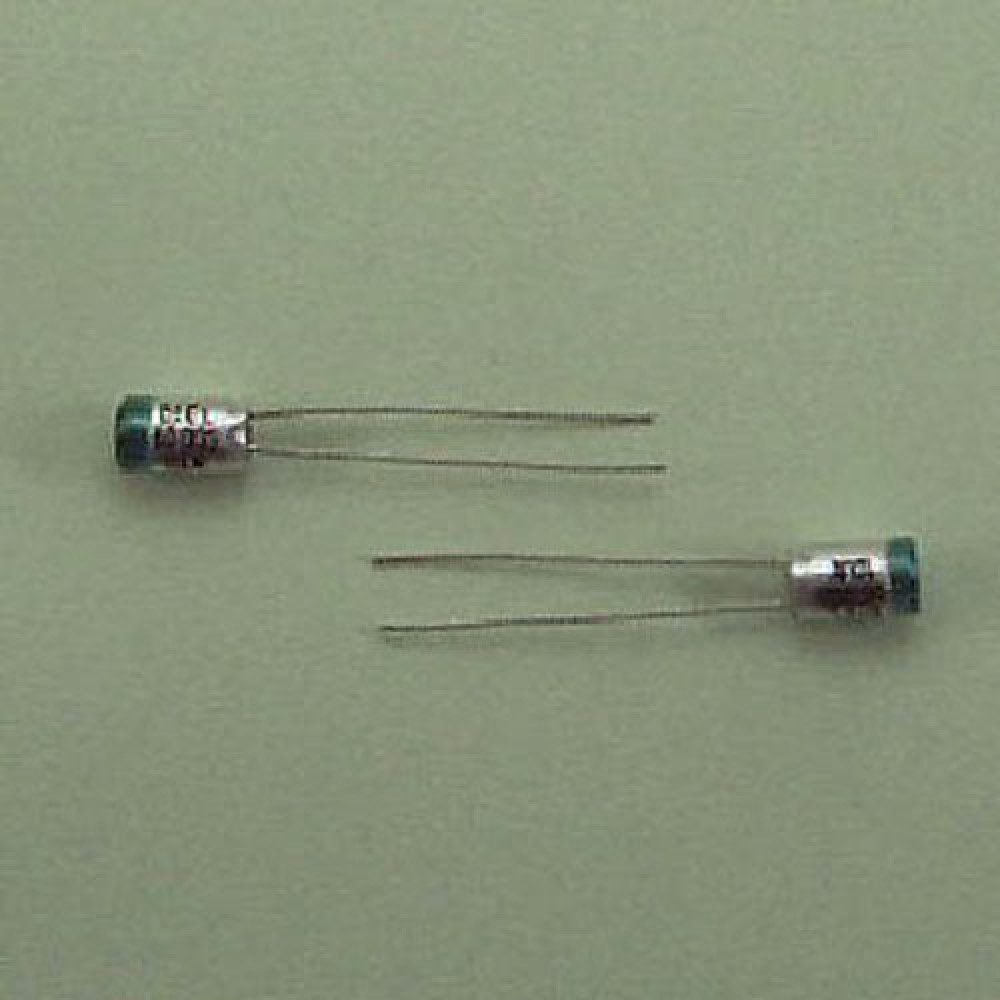 CONDENSATEUR STYROFLEX  10NF  10% 400VCC