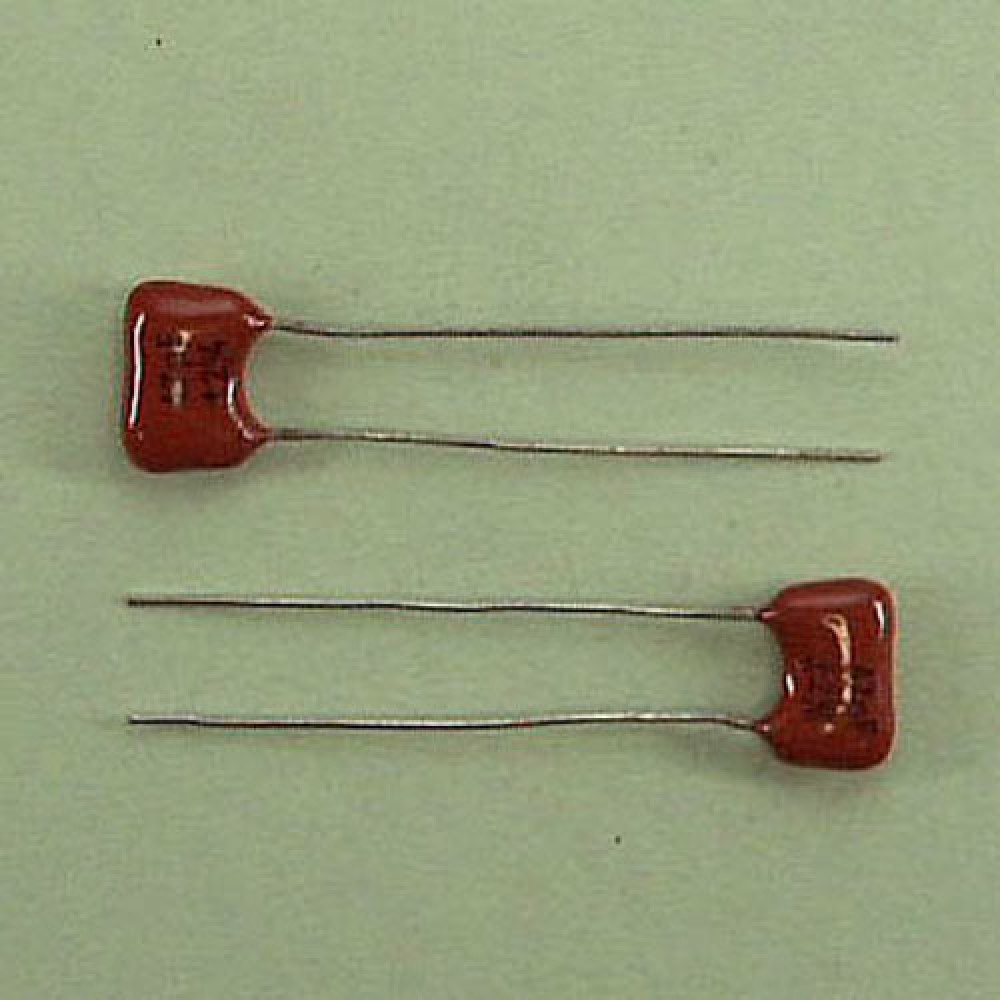 CONDENSATEUR MICA  ARGENTE 47PF 300VCC
