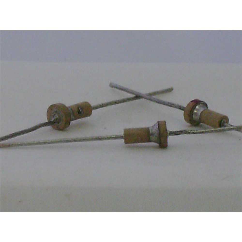 CONDENSATEUR BY-PASS--7PF / 2PIECES