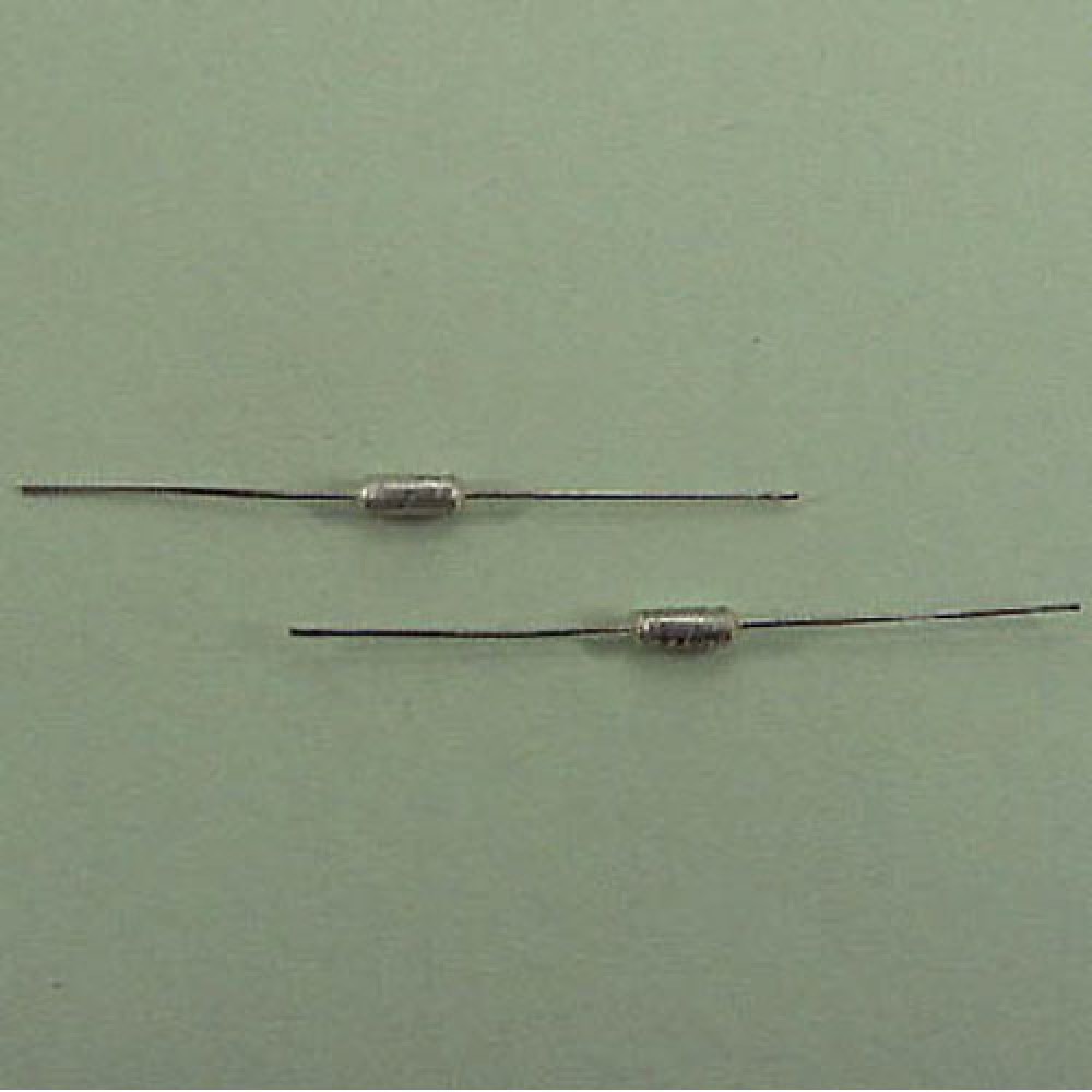 CONDENSATEUR STYROFLEX  487PF  2% 630VCC