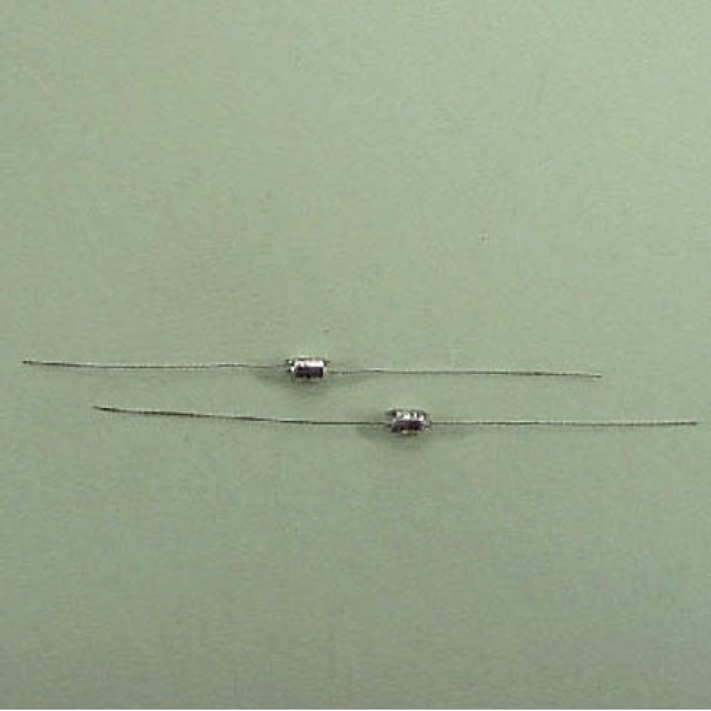 CONDENSATEUR STYROFLEX  1,2NF  5% 63VCC