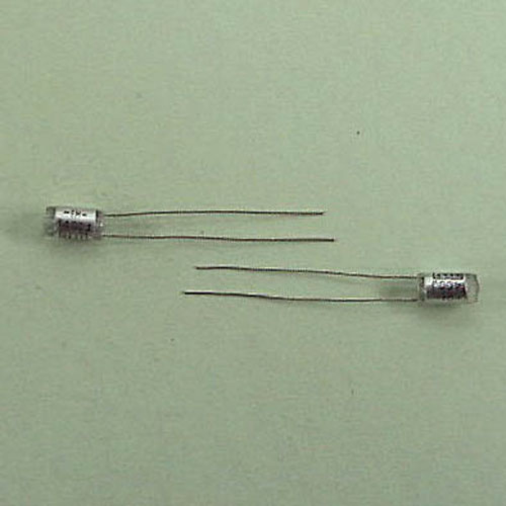 CONDENSATEUR STYROFLEX  1,4NF  5% 63VCC