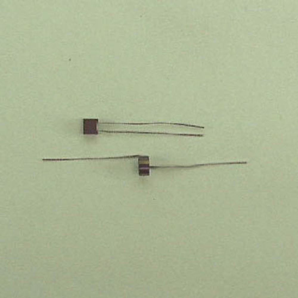 CONDENSATEUR MICA 47PF / 10% / 63VCC