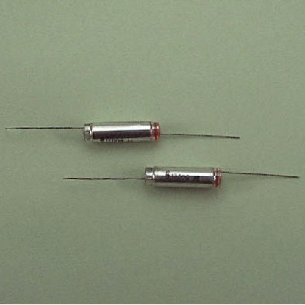 CONDENSATEUR STYROFLEX 12NF  2,5% 160VCC