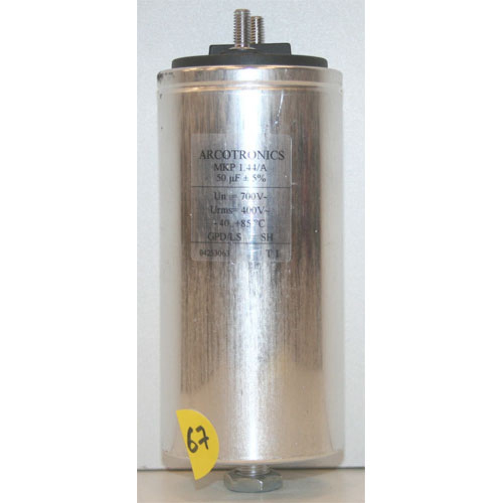 CONDENSATEUR BAIN HUILE---50µF/700VCC
