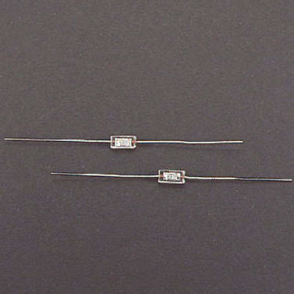CONDENSATEUR STYROFLEX  22PF  5% 500VCC