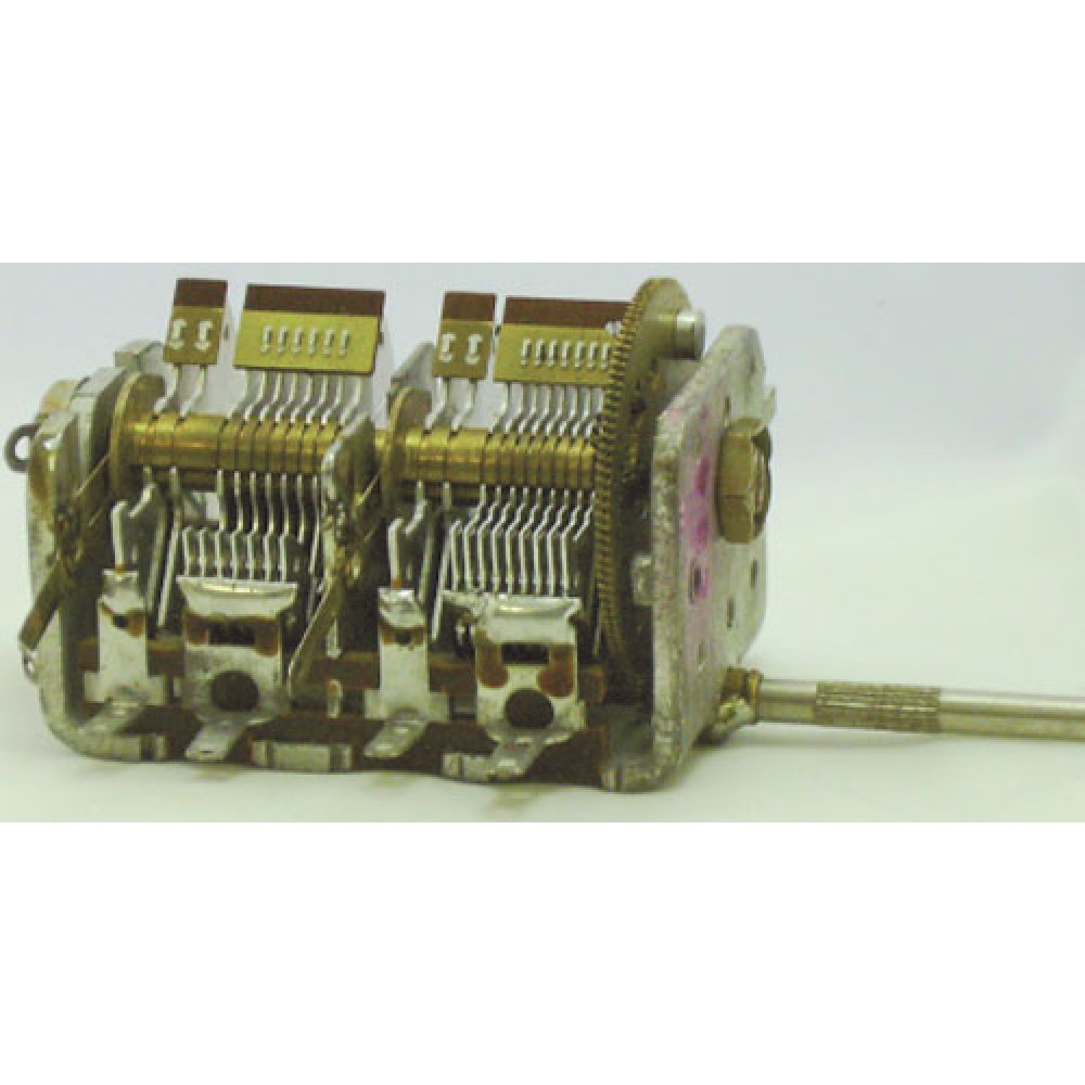 CONDENSATEUR VARIABLE AIR 2X12+120+320PF