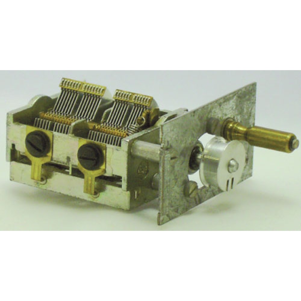 CONDENSATEUR VARIABLE AIR 2X300PF