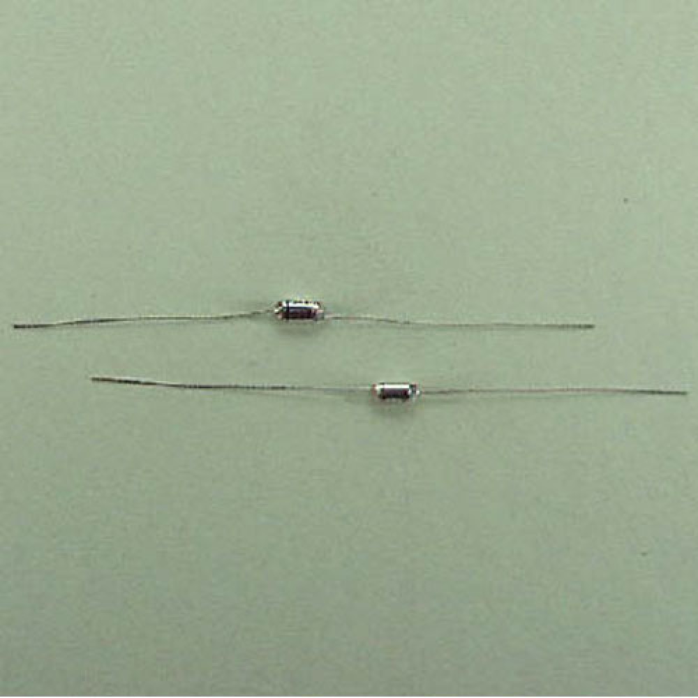 CONDENSATEUR STYROFLEX  240PF  1% 63VCC