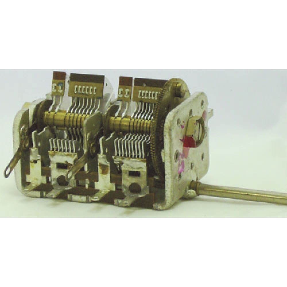 CONDENSATEUR VARIABLE AIR 2X12+120+320PF
