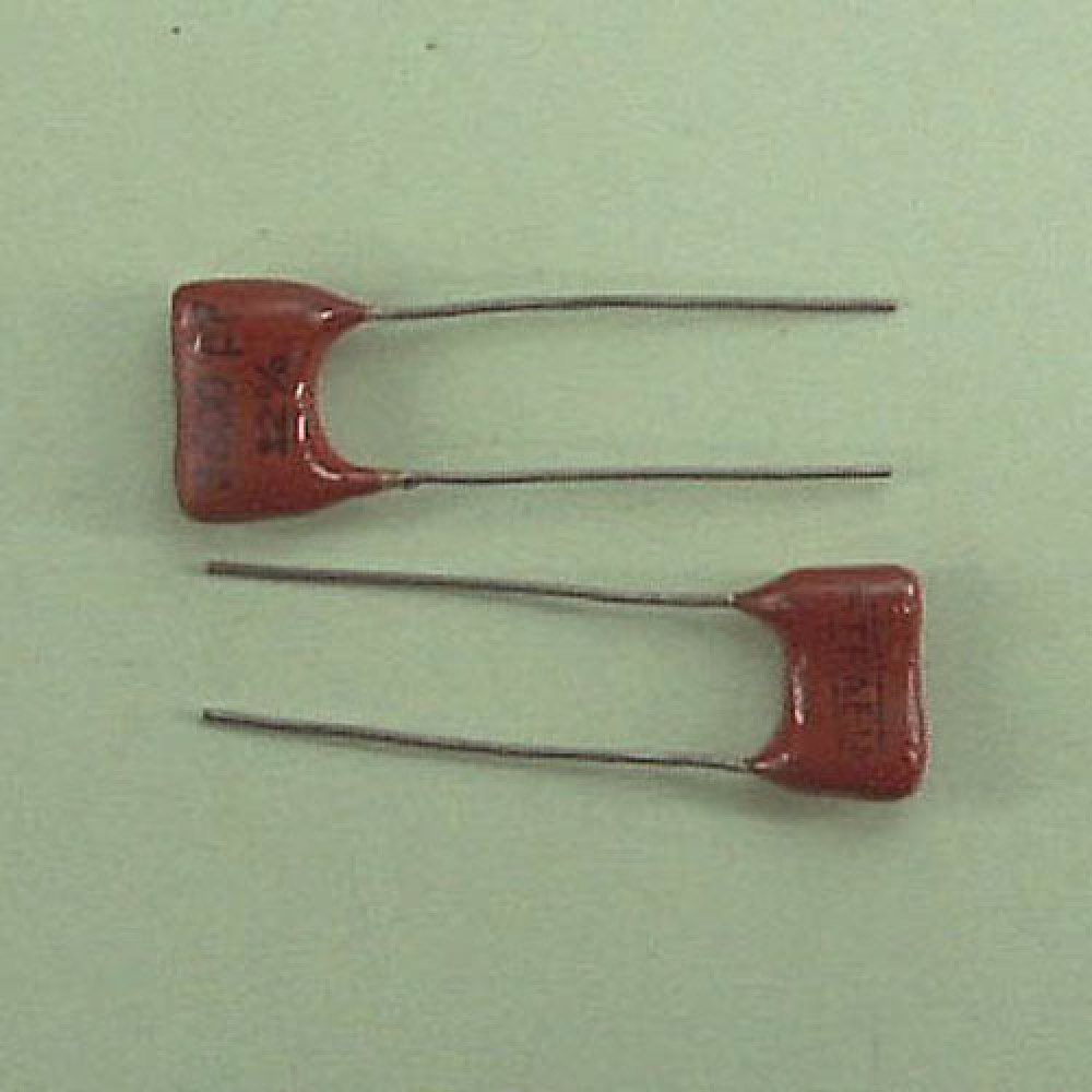 CONDENSATEUR MICA  ARGENTE 3,6NF 500VCC