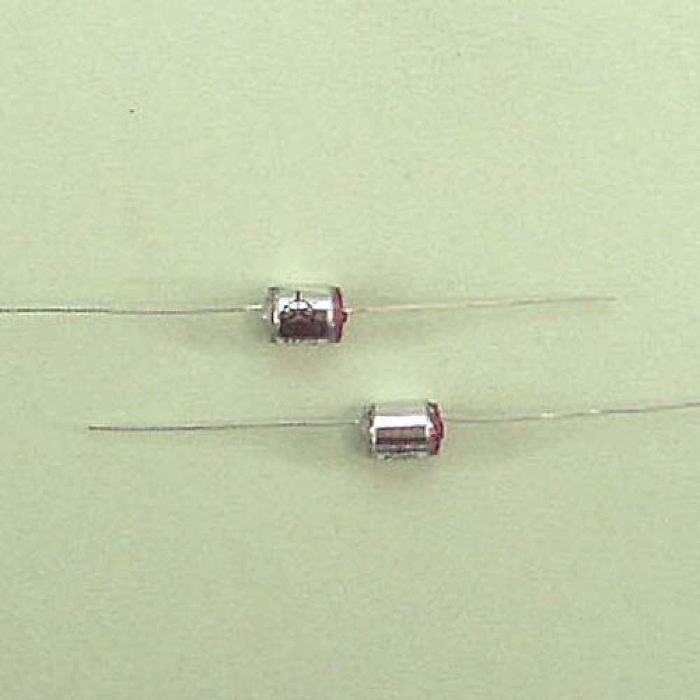 CONDENSATEUR STYROFLEX  3,3NF  5% 160VCC
