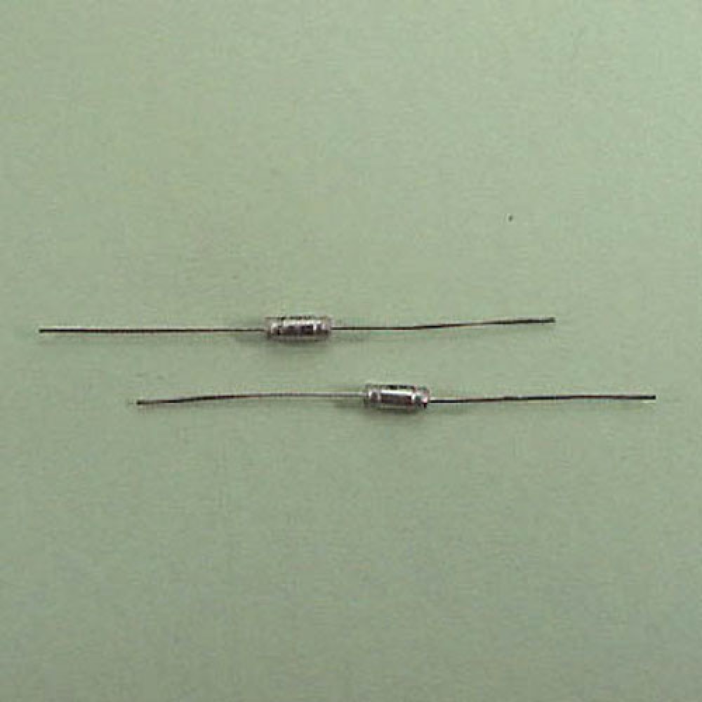 CONDENSATEUR STYROFLEX  1,2NF  5% 160VCC