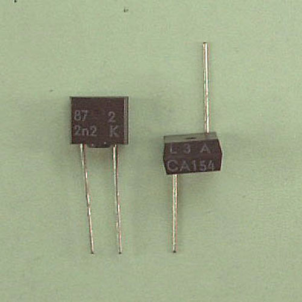 CONDENSATEUR MICA  ARGENTE 2,2NF 250VCC