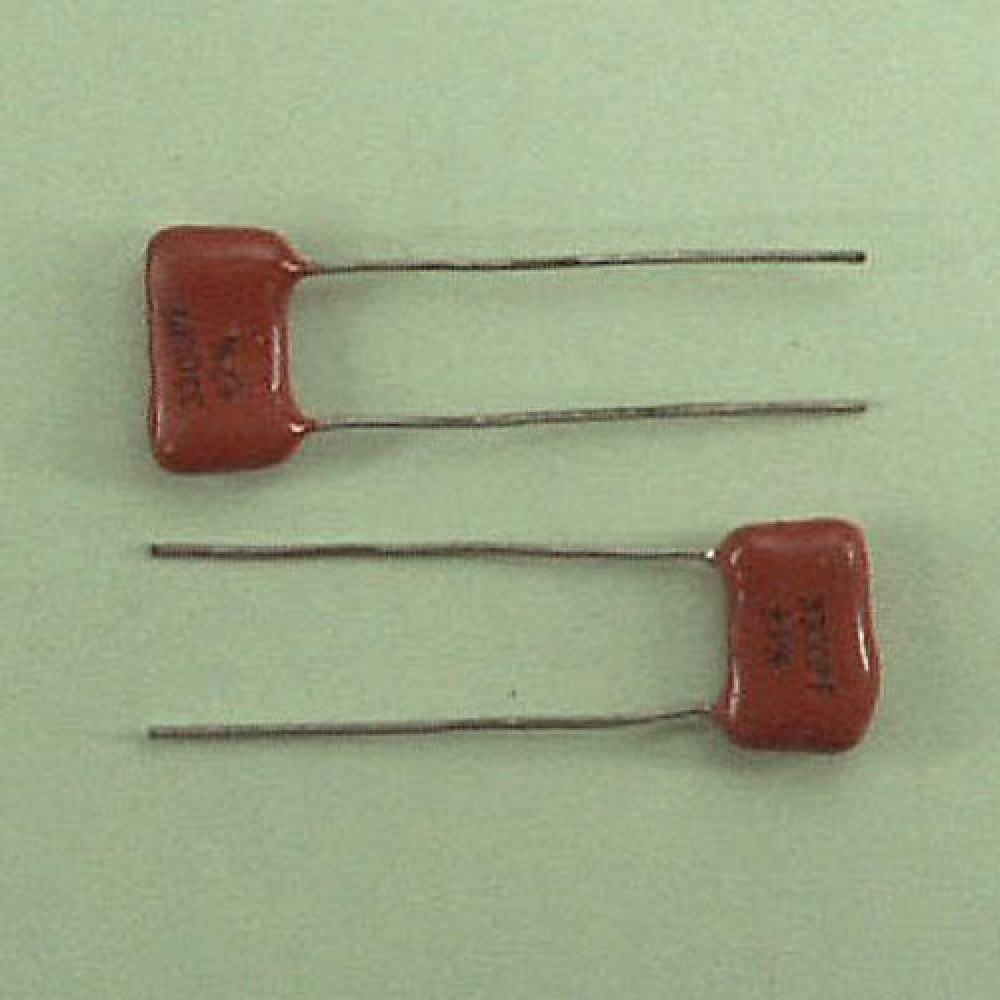 CONDENSATEUR MICA  ARGENTE 3,3NF 500VCC