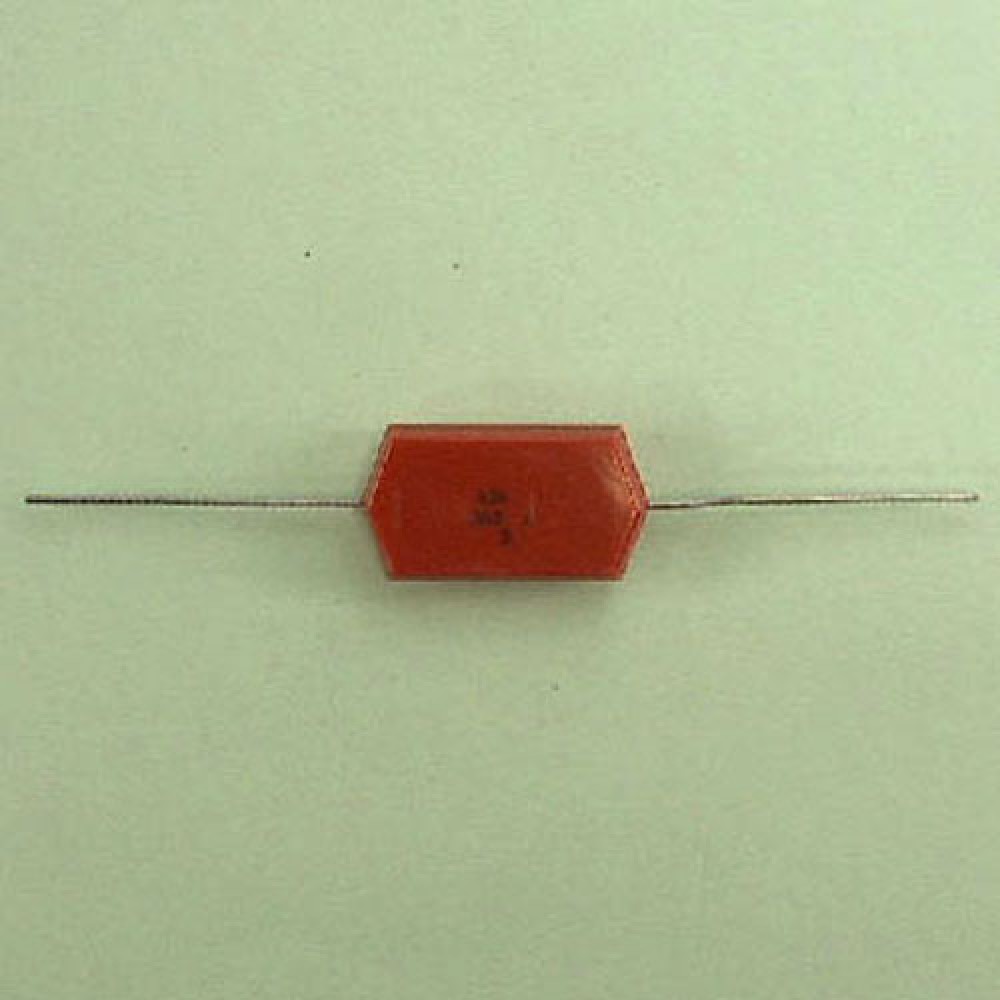 CONDENSATEUR MICA  ARGENTE 3,3NF 500VCC