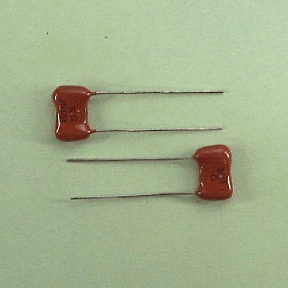 CONDENSATEUR MICA  ARGENTE 3,65NF 500VCC