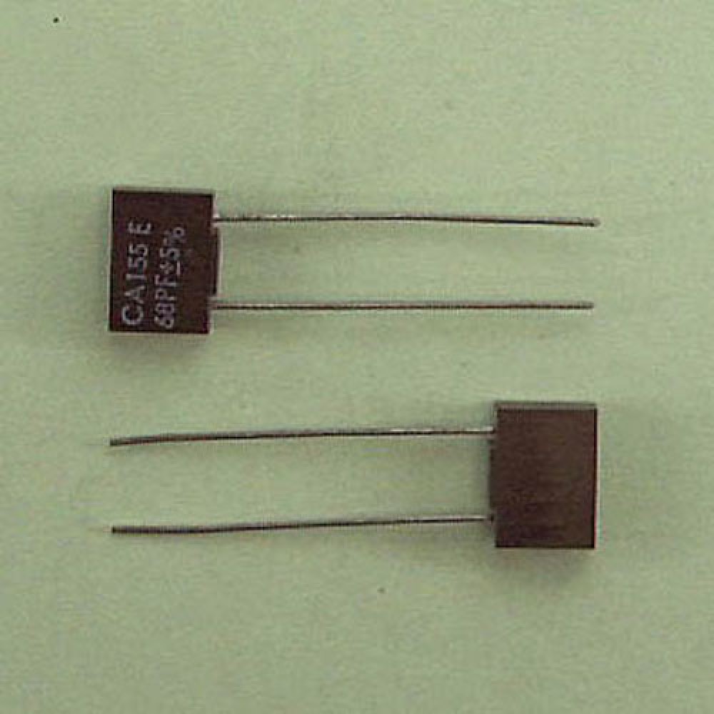 CONDENSATEUR MICA  ARGENTE 68PF 400VCC