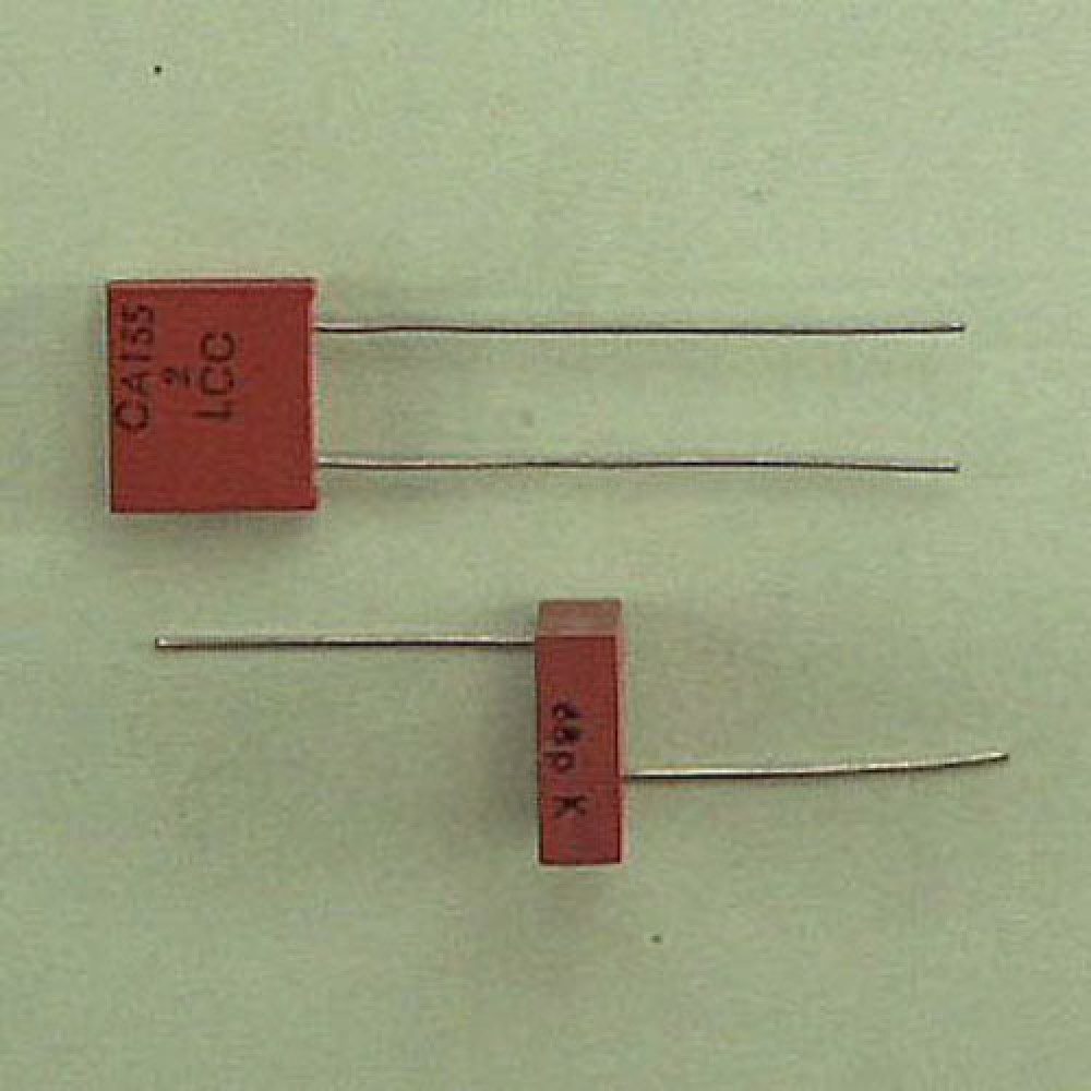 CONDENSATEUR MICA  ARGENTE 68PF 400VCC
