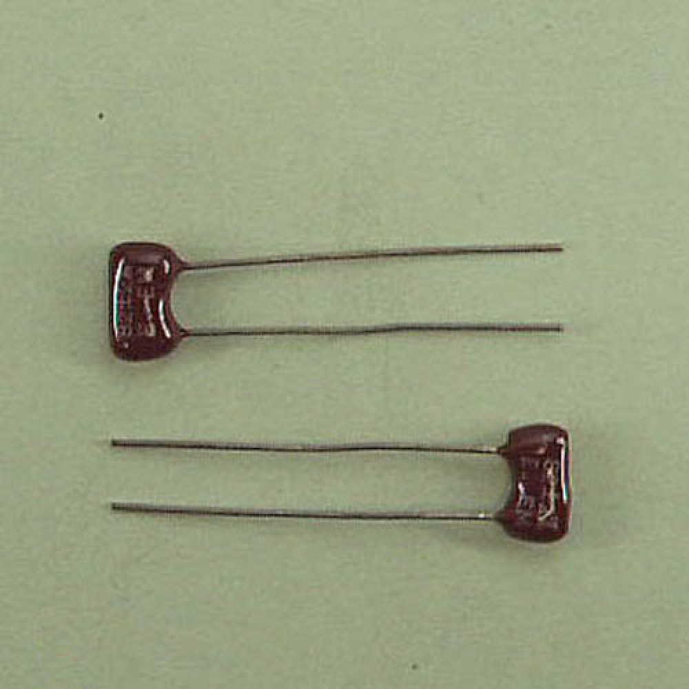 CONDENSATEUR MICA  ARGENTE 82PF 500VCC