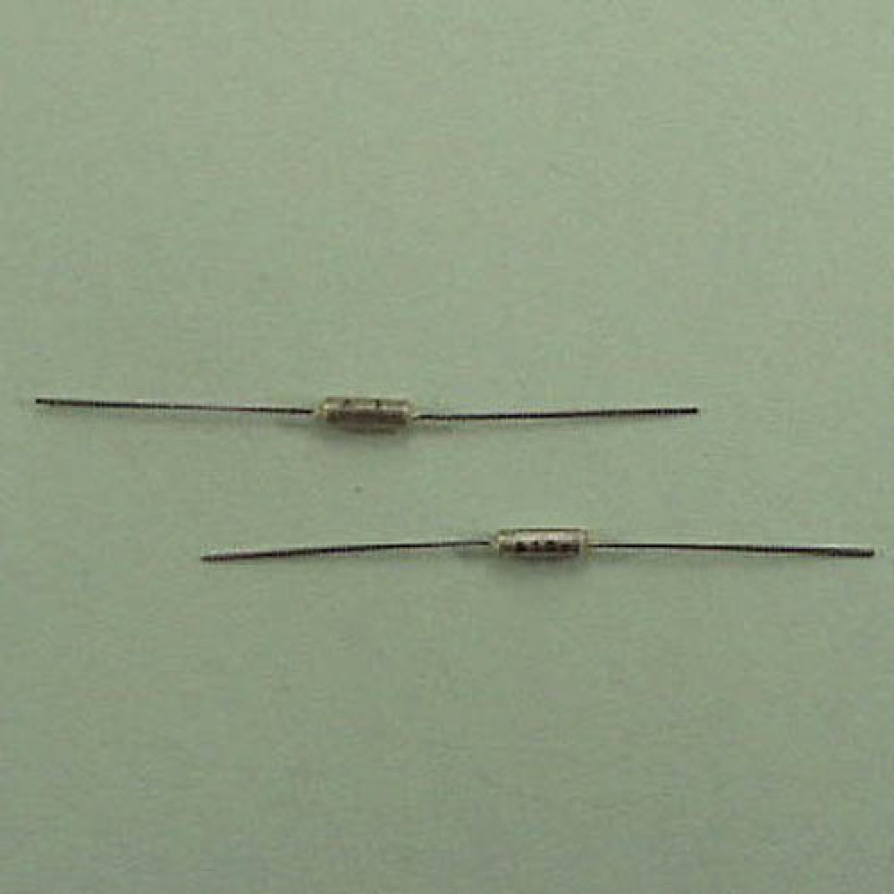 CONDENSATEUR STYROFLEX  510PF  1% 250VCC