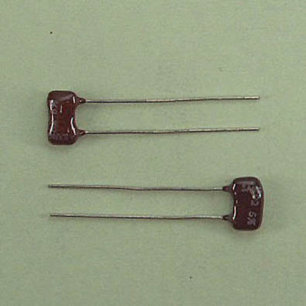 CONDENSATEUR MICA  ARGENTE 82PF 300VCC