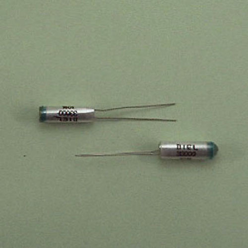 CONDENSATEUR STYROFLEX  33NF  10% 400VCC