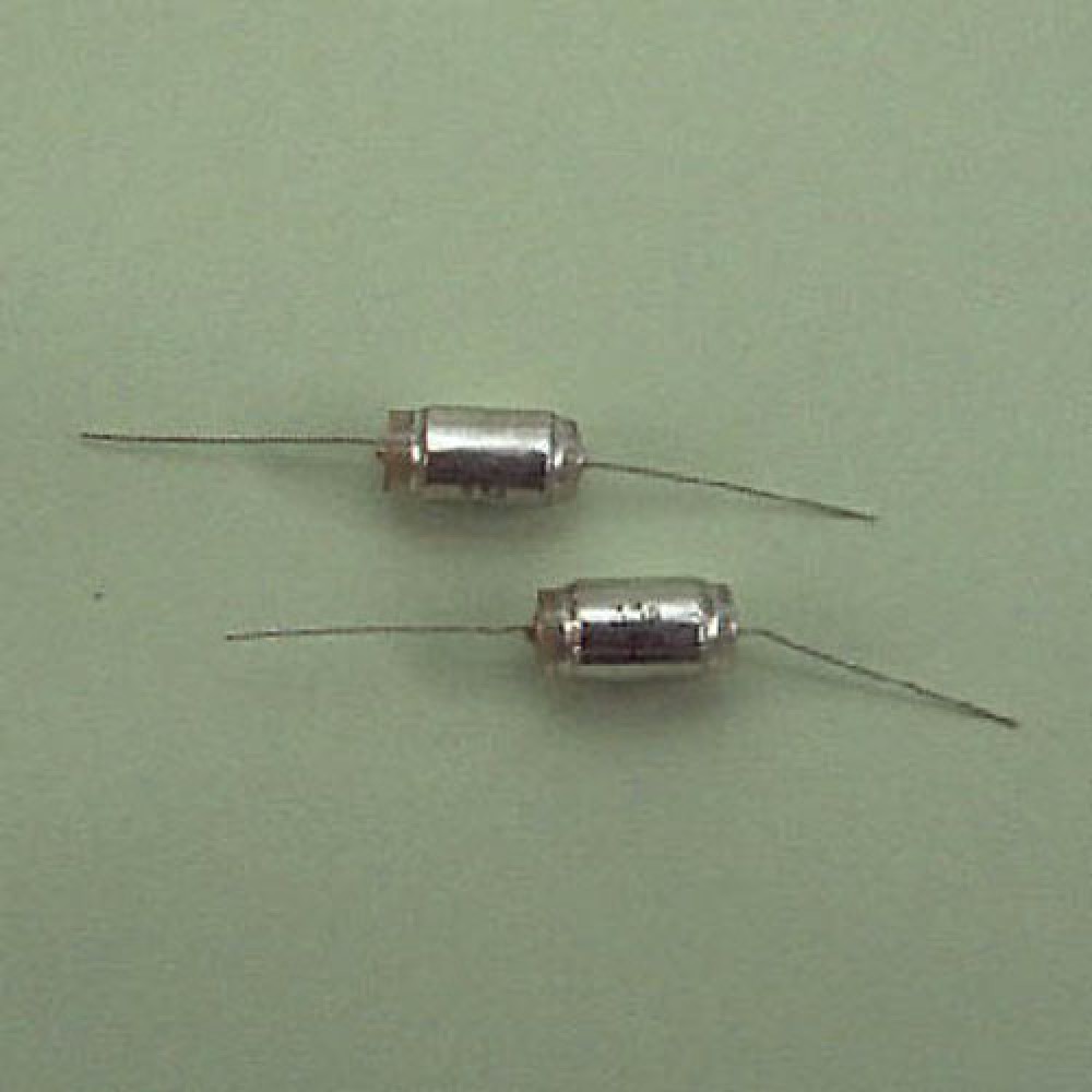CONDENSATEUR STYROFLEX  33NF  1%  160VCC