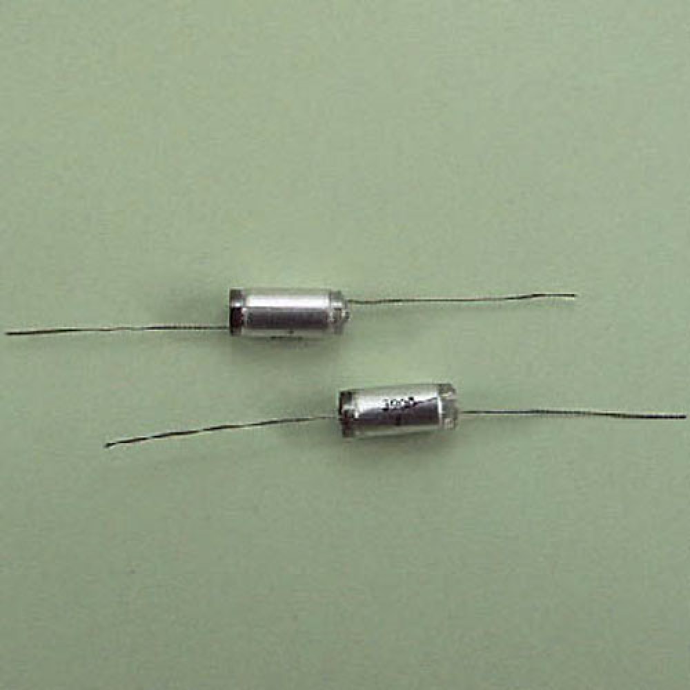 CONDENSATEUR STYROFLEX  3,9NF 5% 630VCC