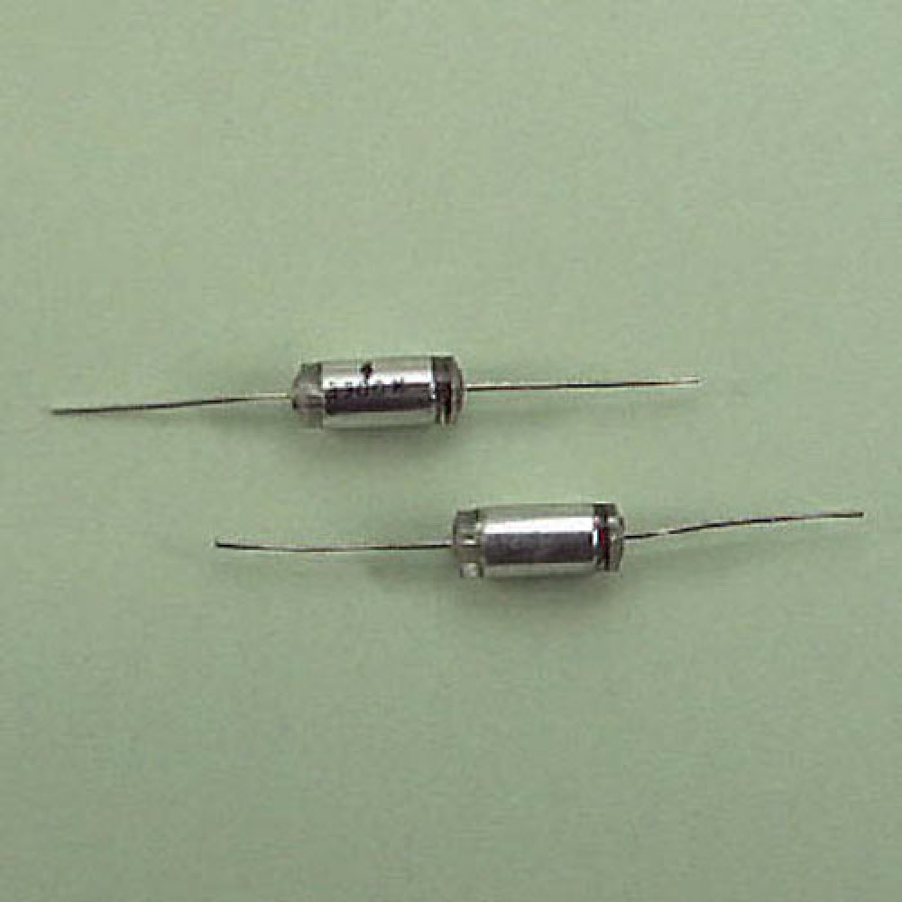 CONDENSATEUR STYROFLEX  3,3NF 10% 630VCC
