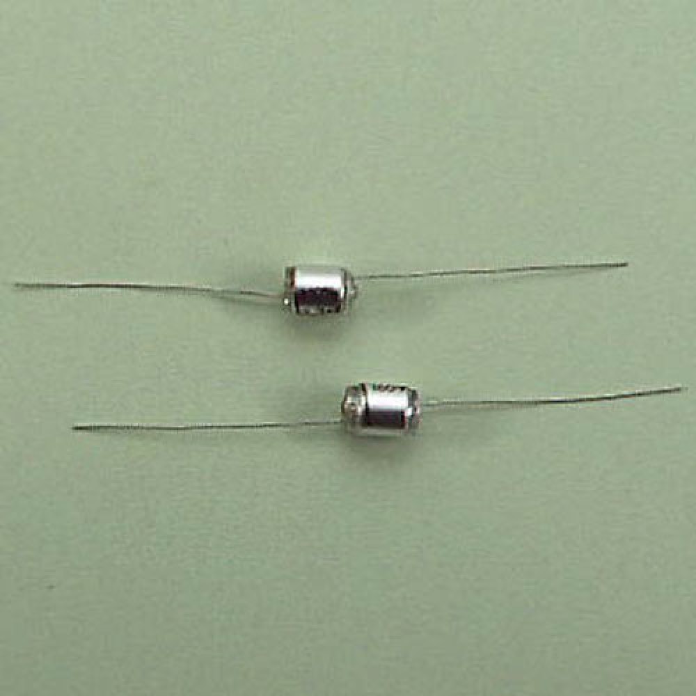 CONDENSATEUR STYROFLEX  3,3NF 10% 160VCC