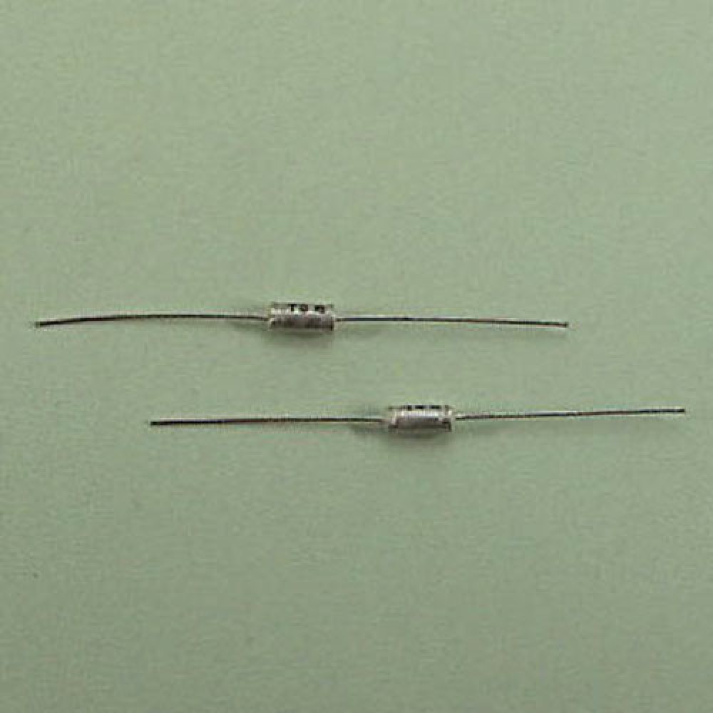 CONDENSATEUR STYROFLEX  4,7NF  1%  63VCC
