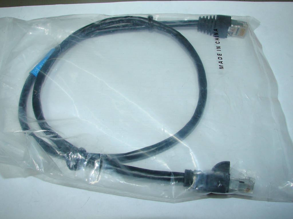 557827-1/AMP TE CONNECTIVITY/RoHS